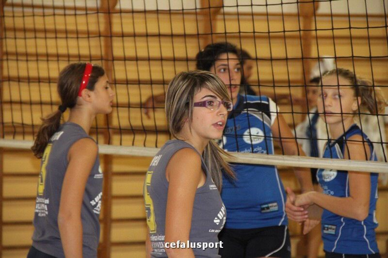111116 volley 096y_tn.jpg